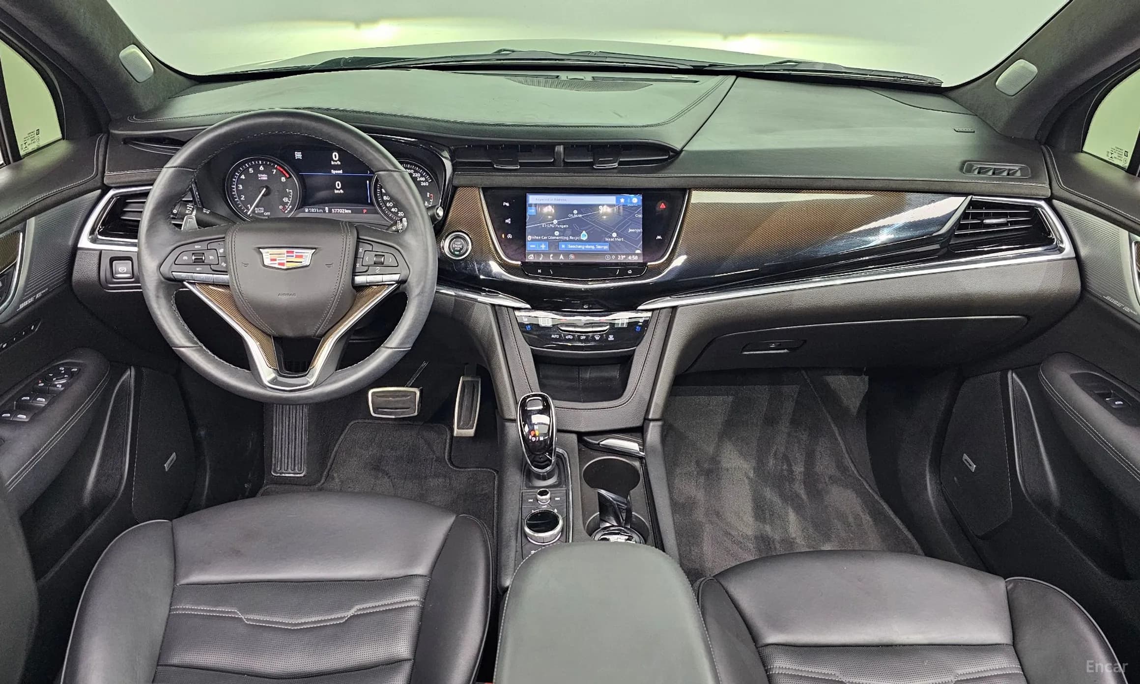 XT6
