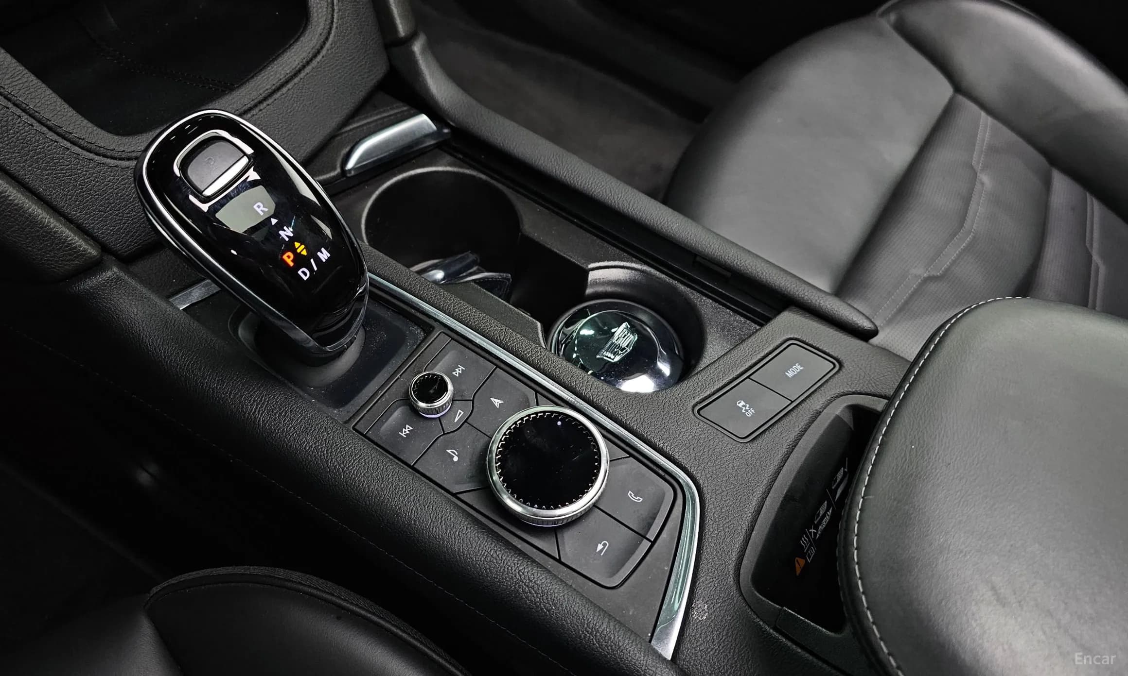 XT6