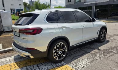 X5 (G05)