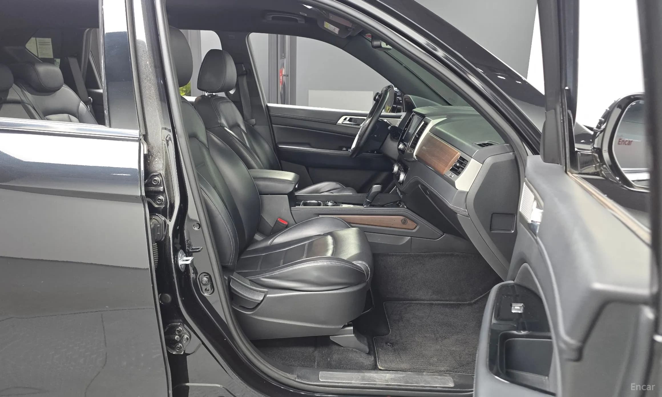 G4 Rexton