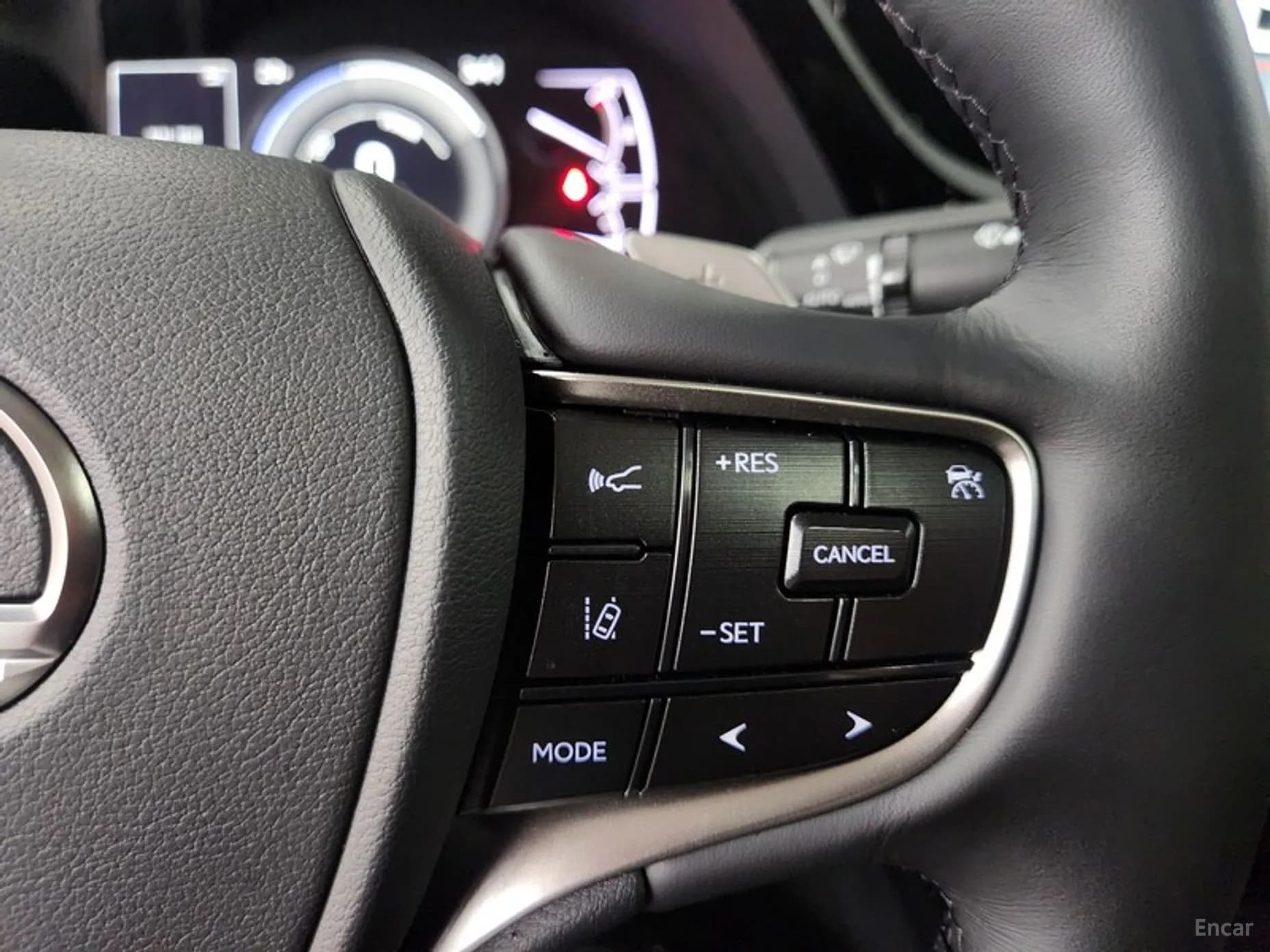 ES300h 7th Generation