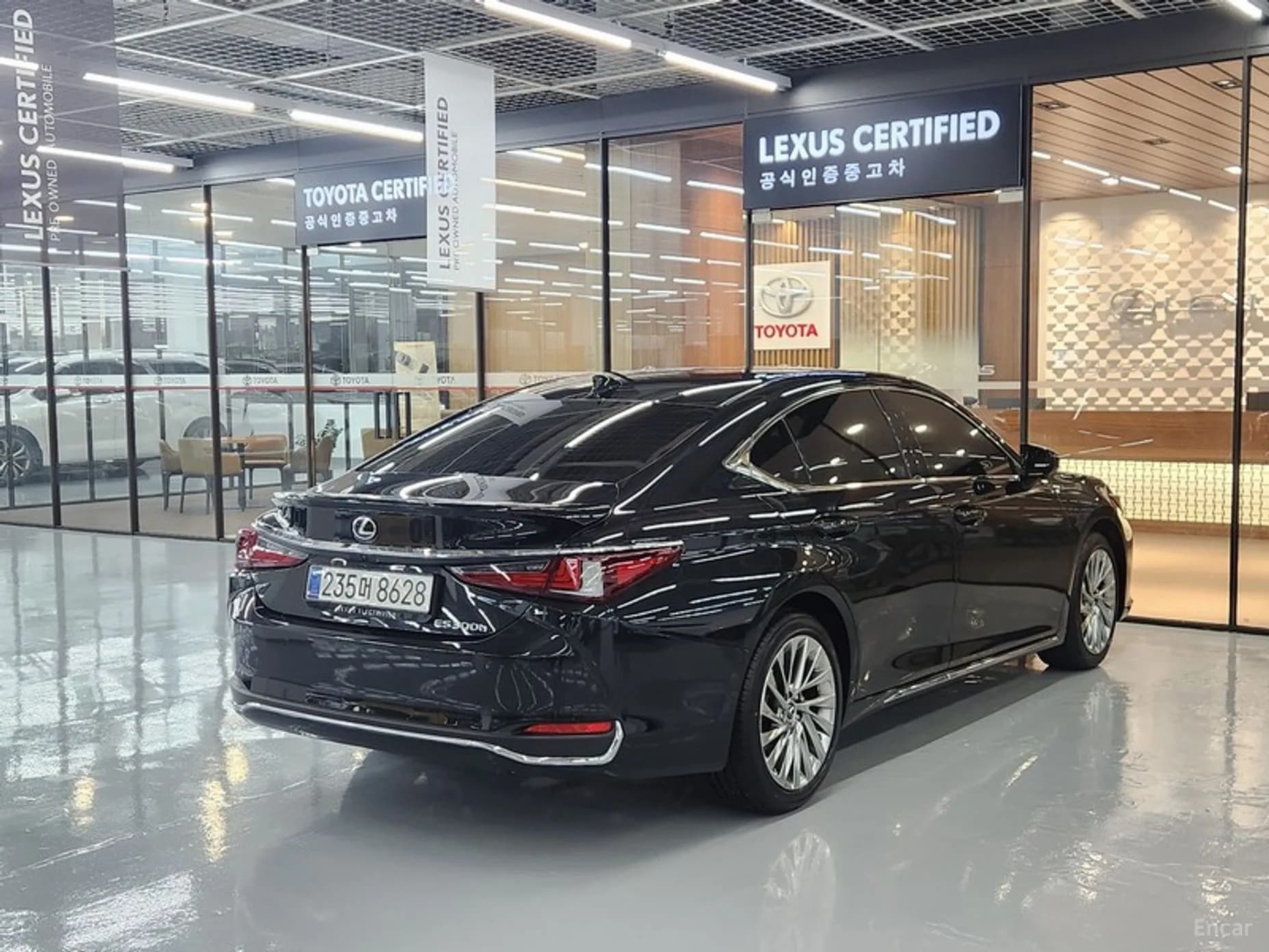 ES300h 7th Generation