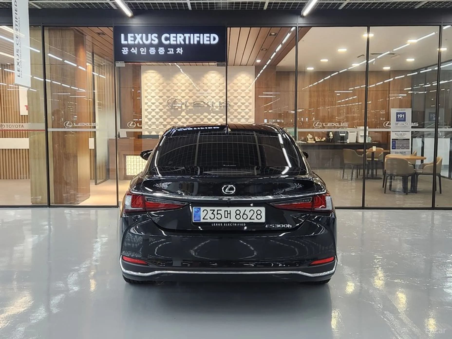 ES300h 7th Generation