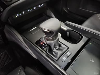 ES300h 7th Generation
