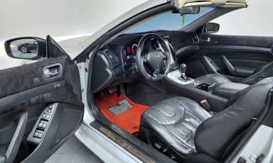 G37