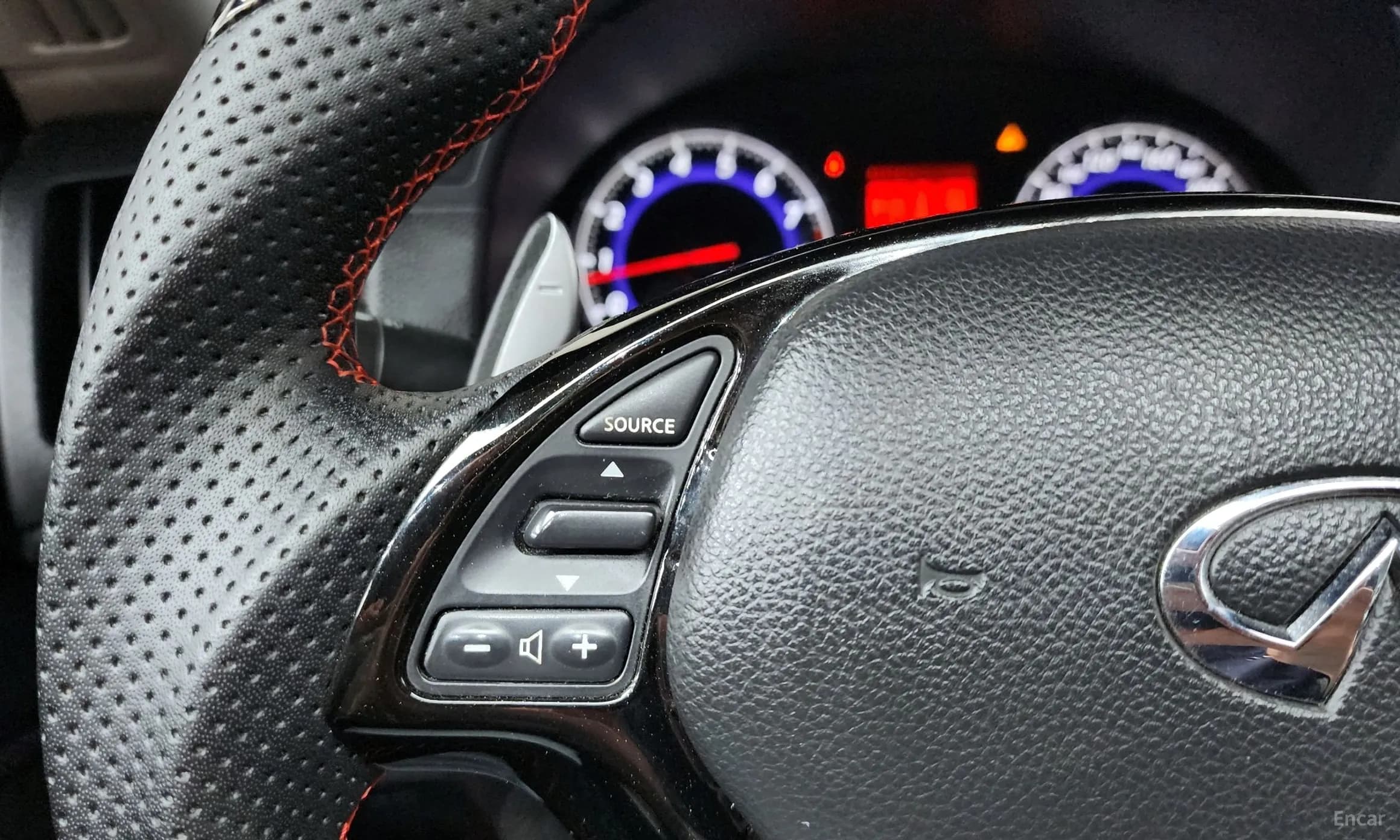 G37