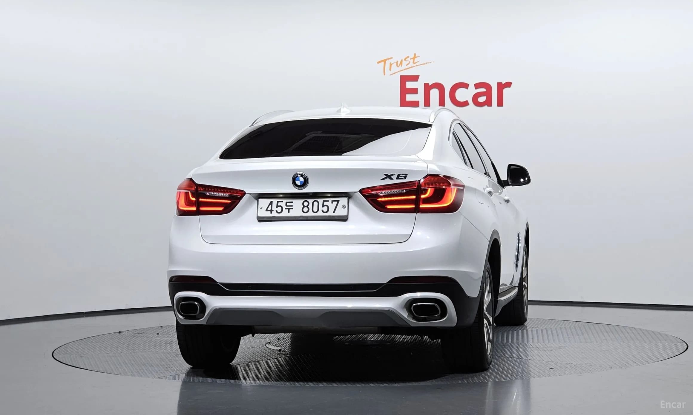 X6 (F16)