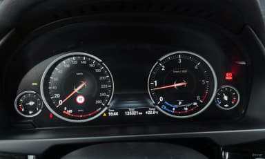 X6 (F16)