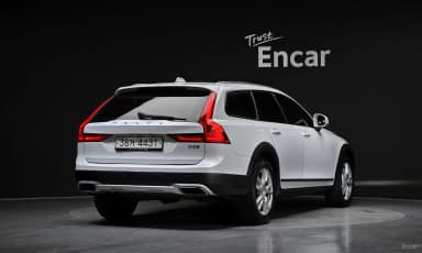 V90 Cross Country