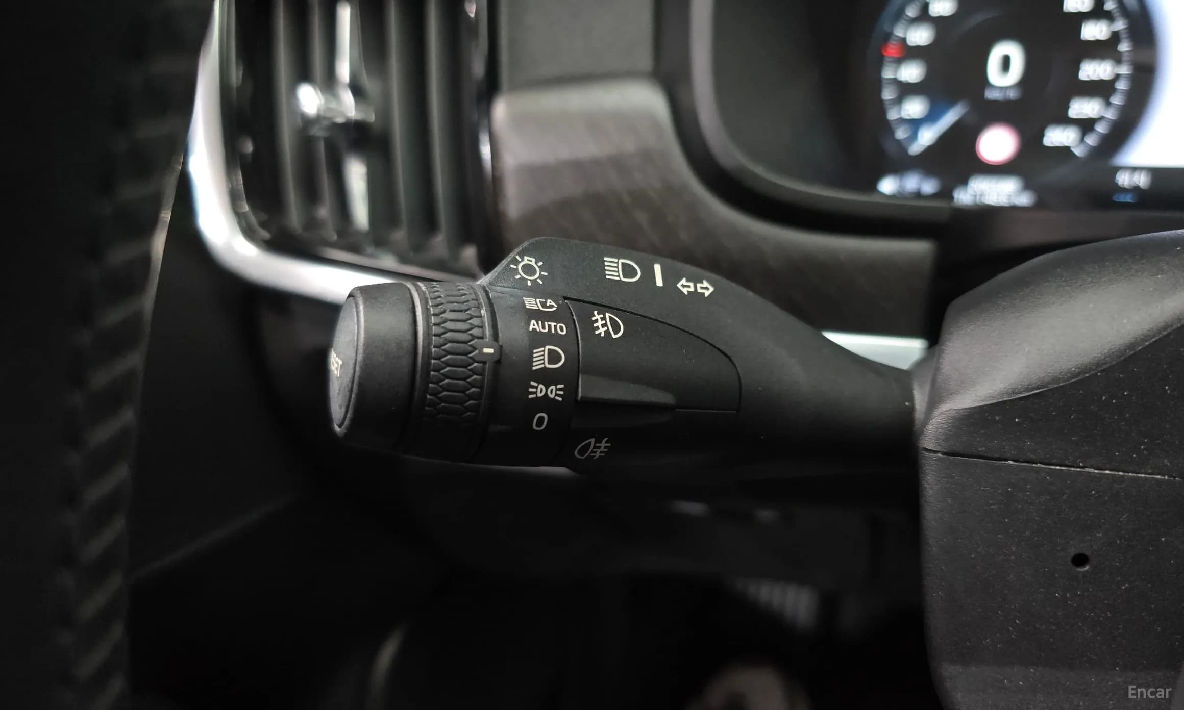 V90 Cross Country