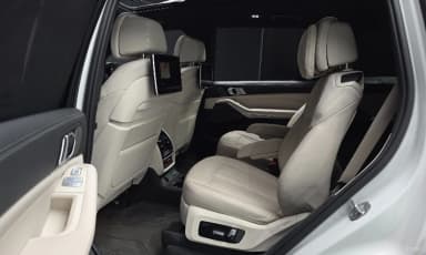 X7 (G07)