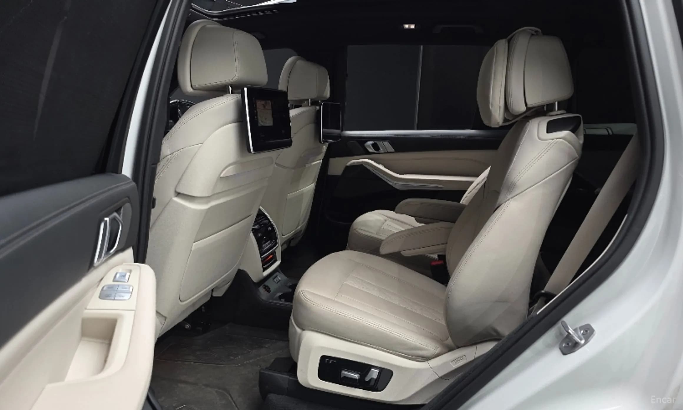 X7 (G07)