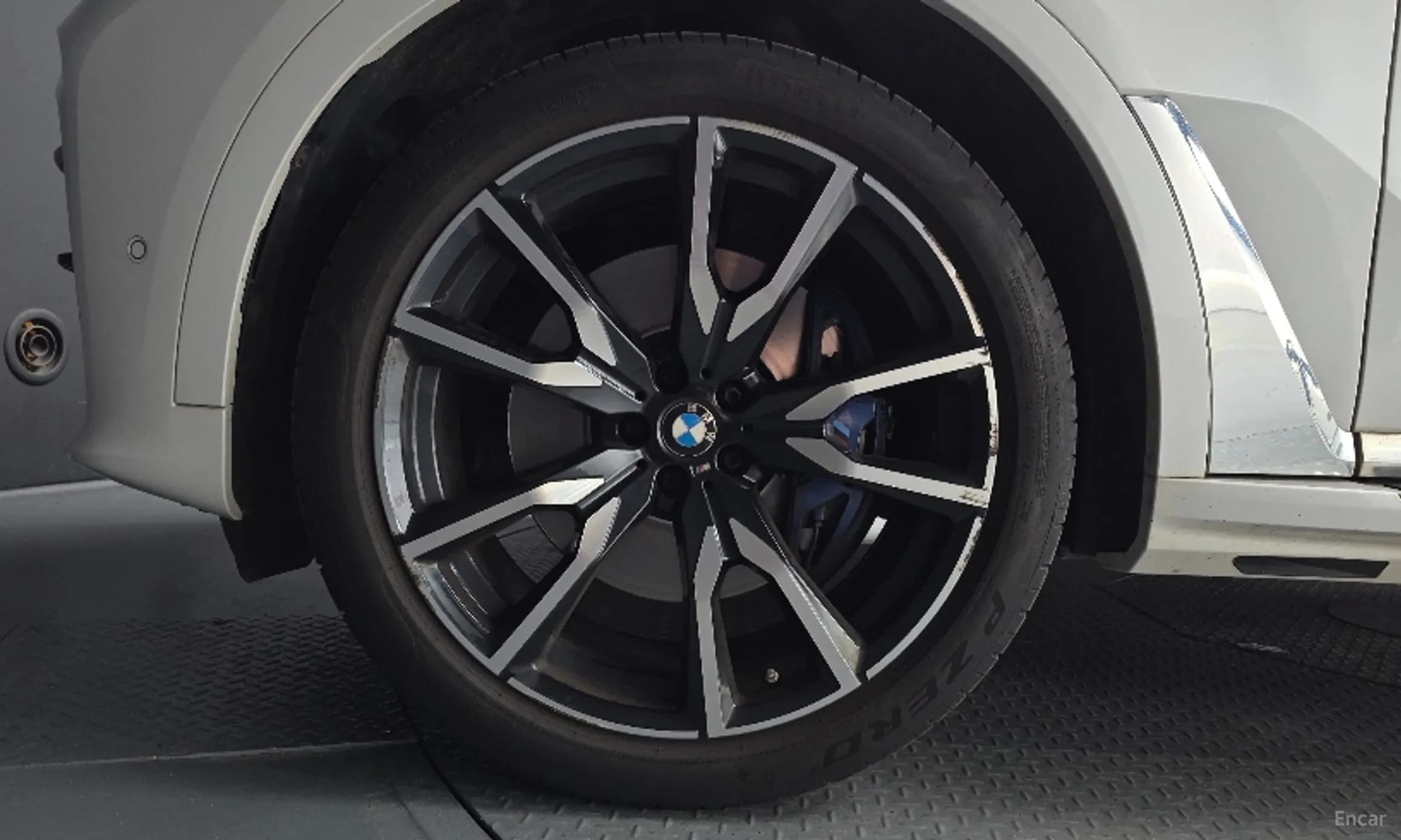 X7 (G07)