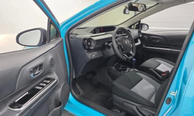 Prius C