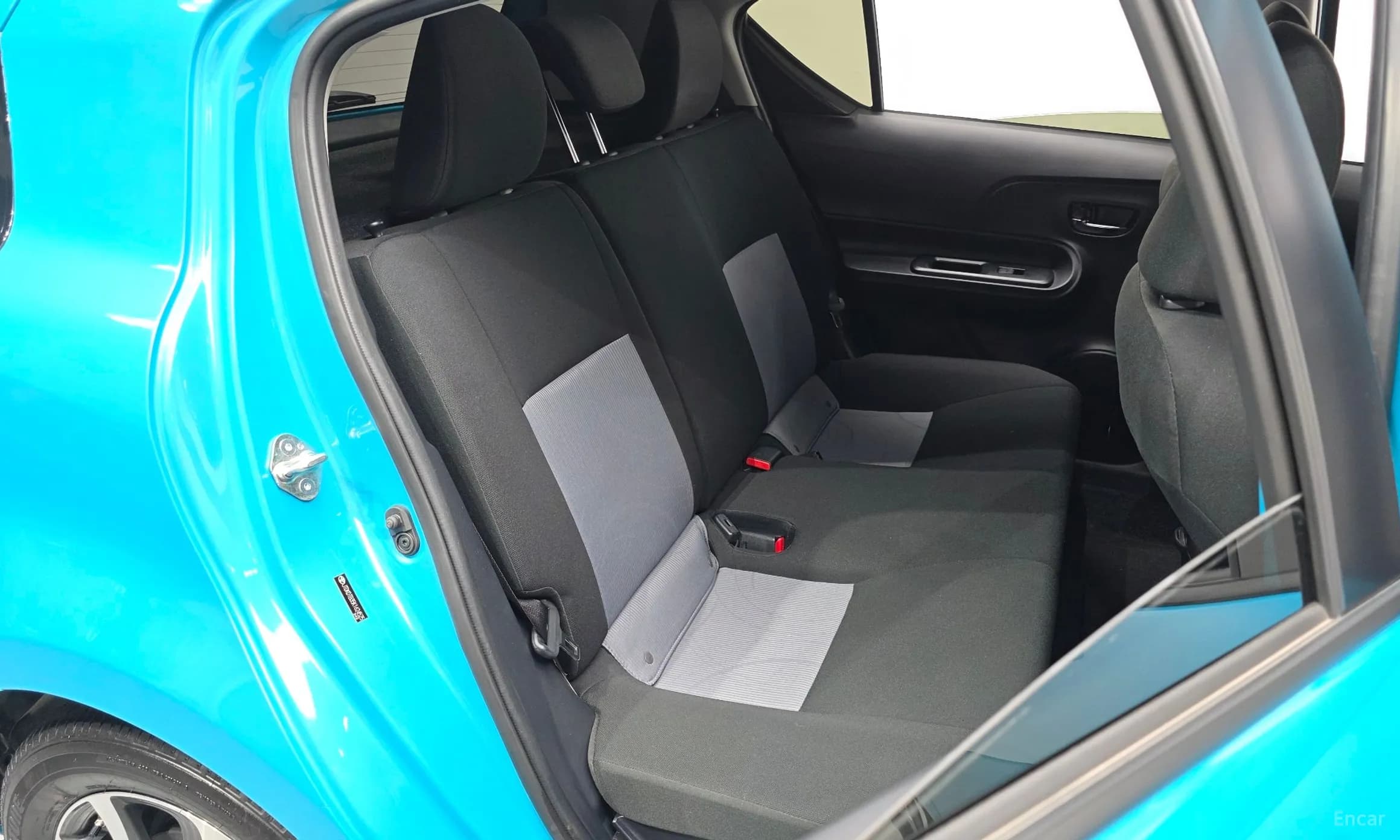 Prius C