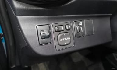Prius C