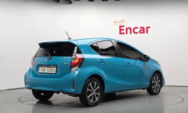 Prius C