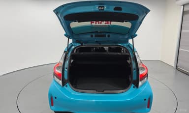 Prius C