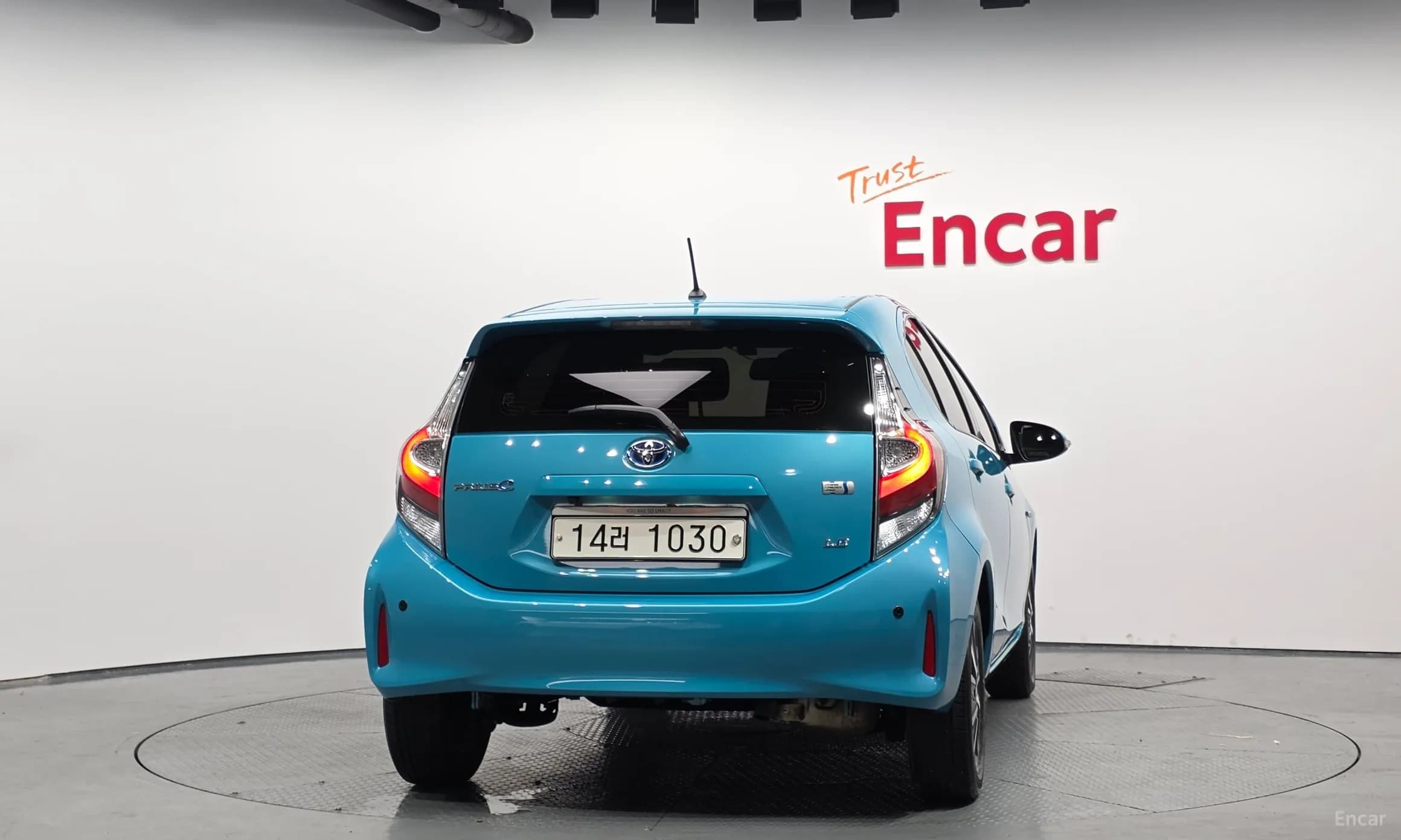 Prius C