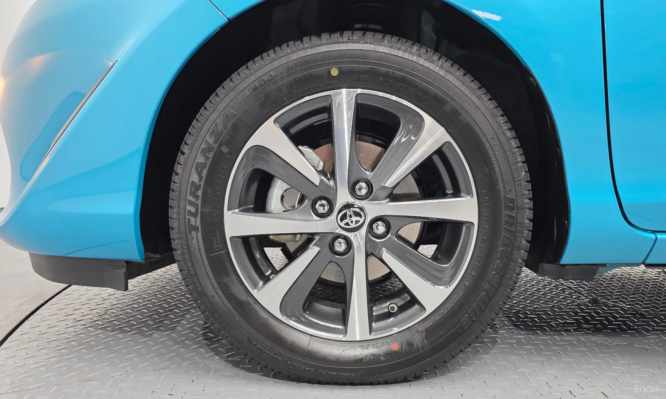 Prius C