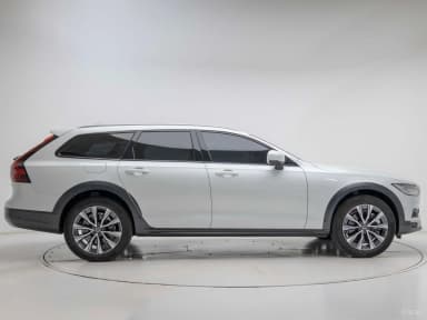 V90 Cross Country