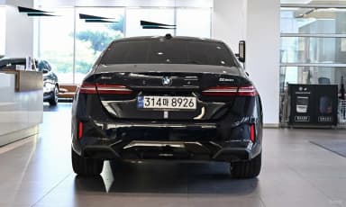 5 Series (G60)