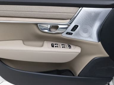 S90