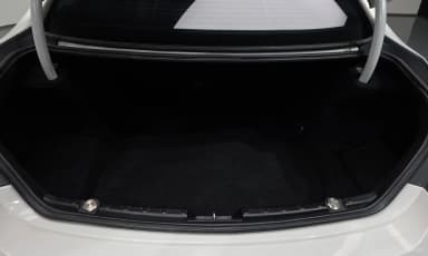 6 Series (F12)