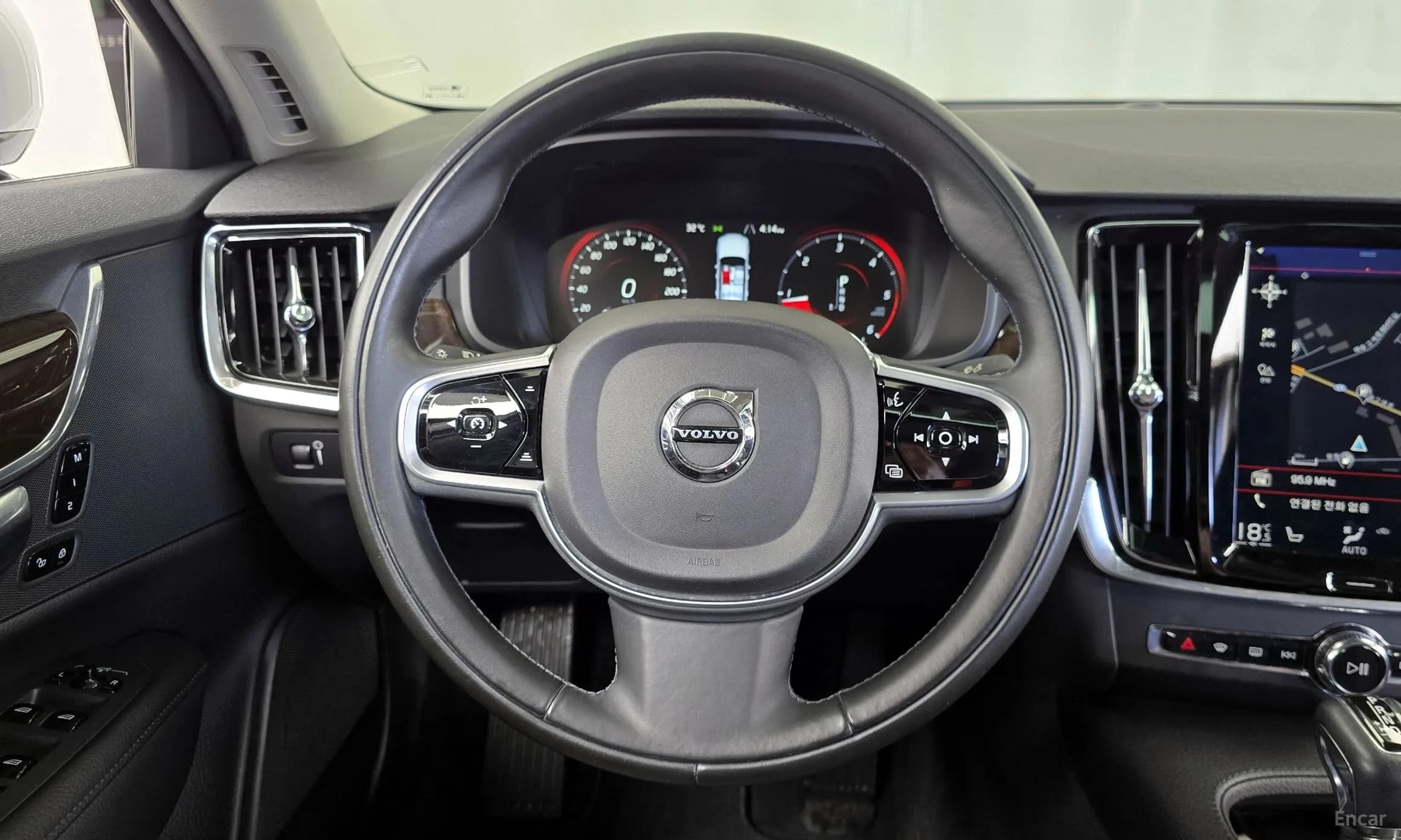 S90