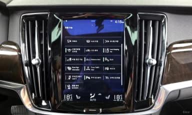 S90