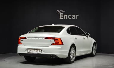S90
