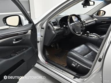 LS460