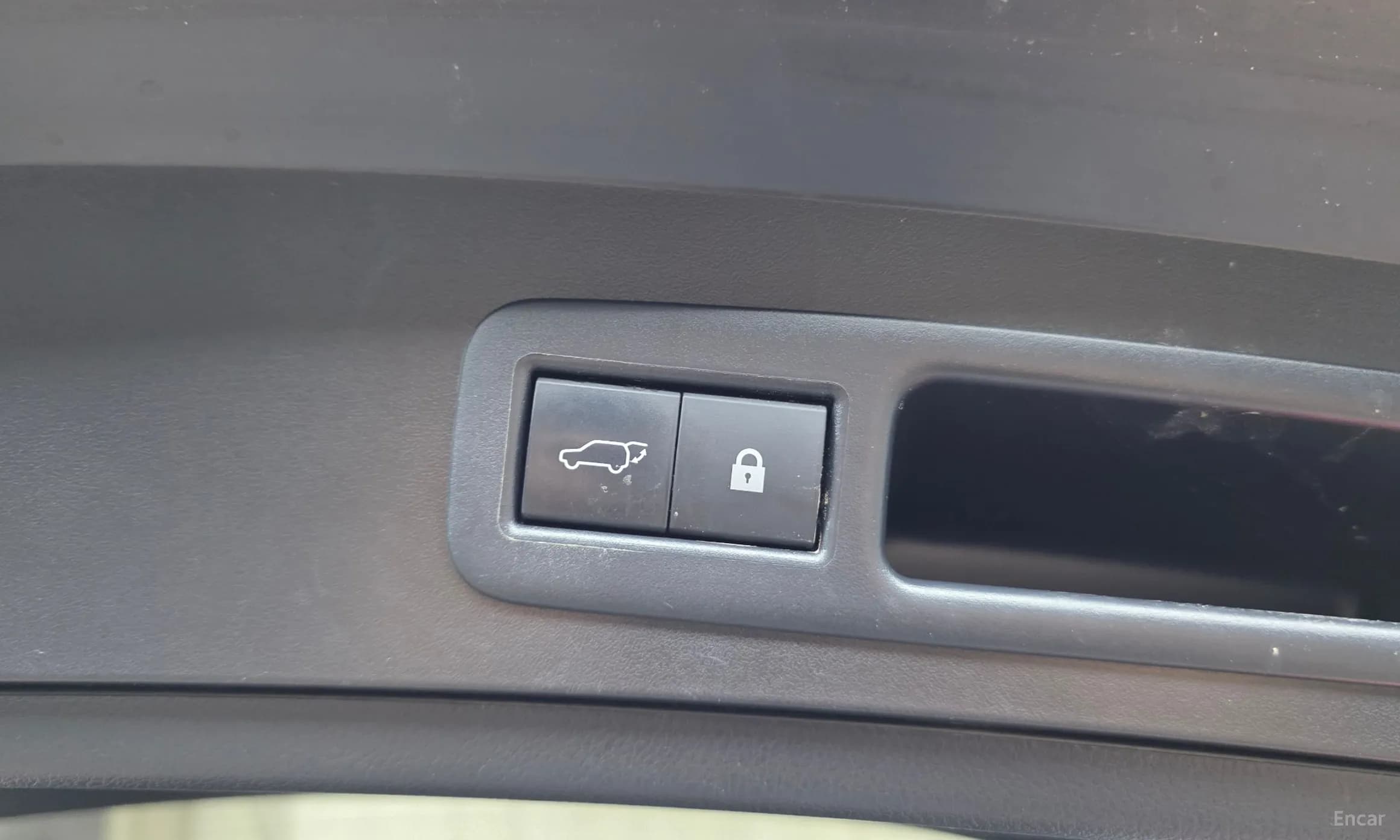 UX250h