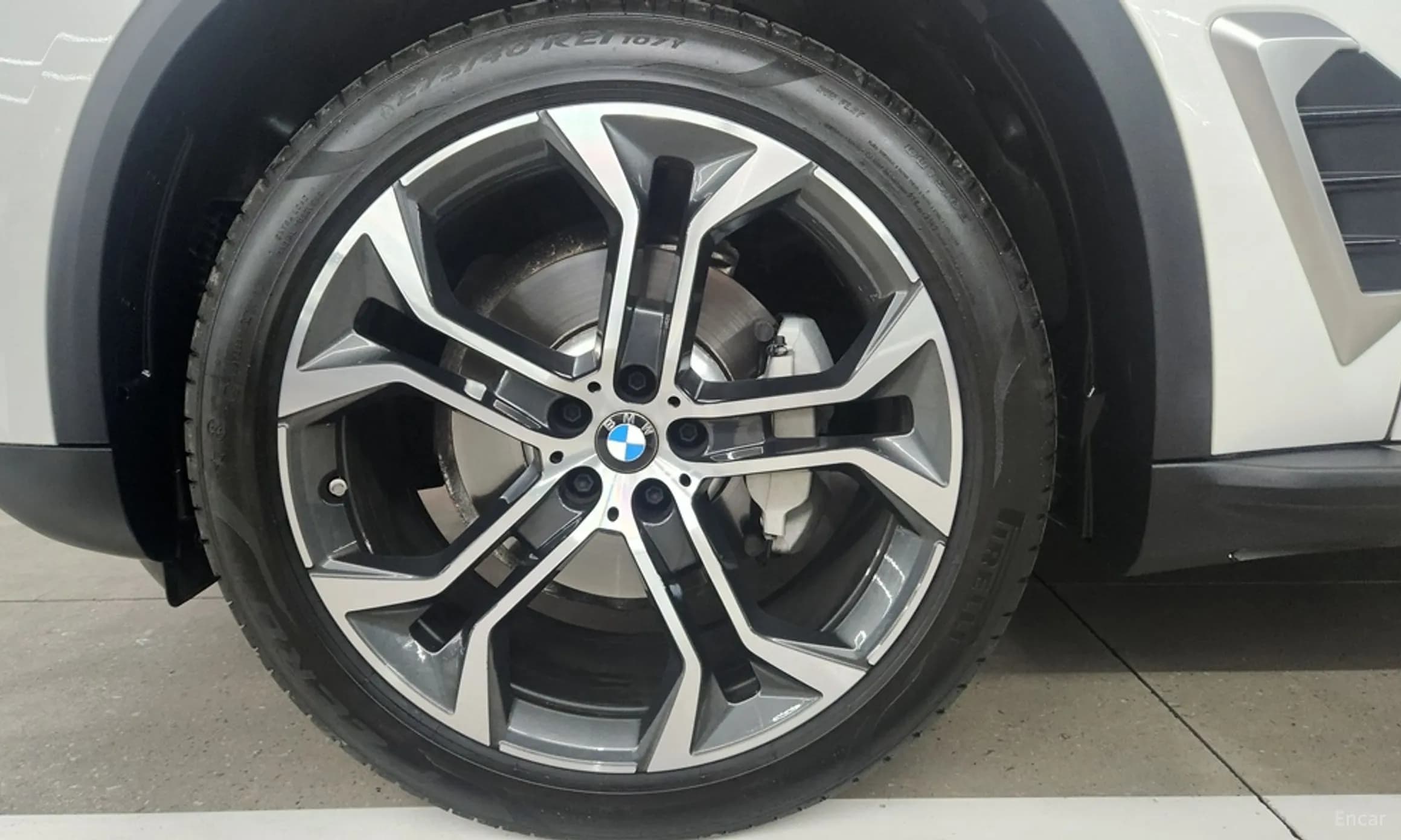 X5 (G05)