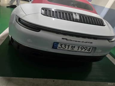 911 (992)