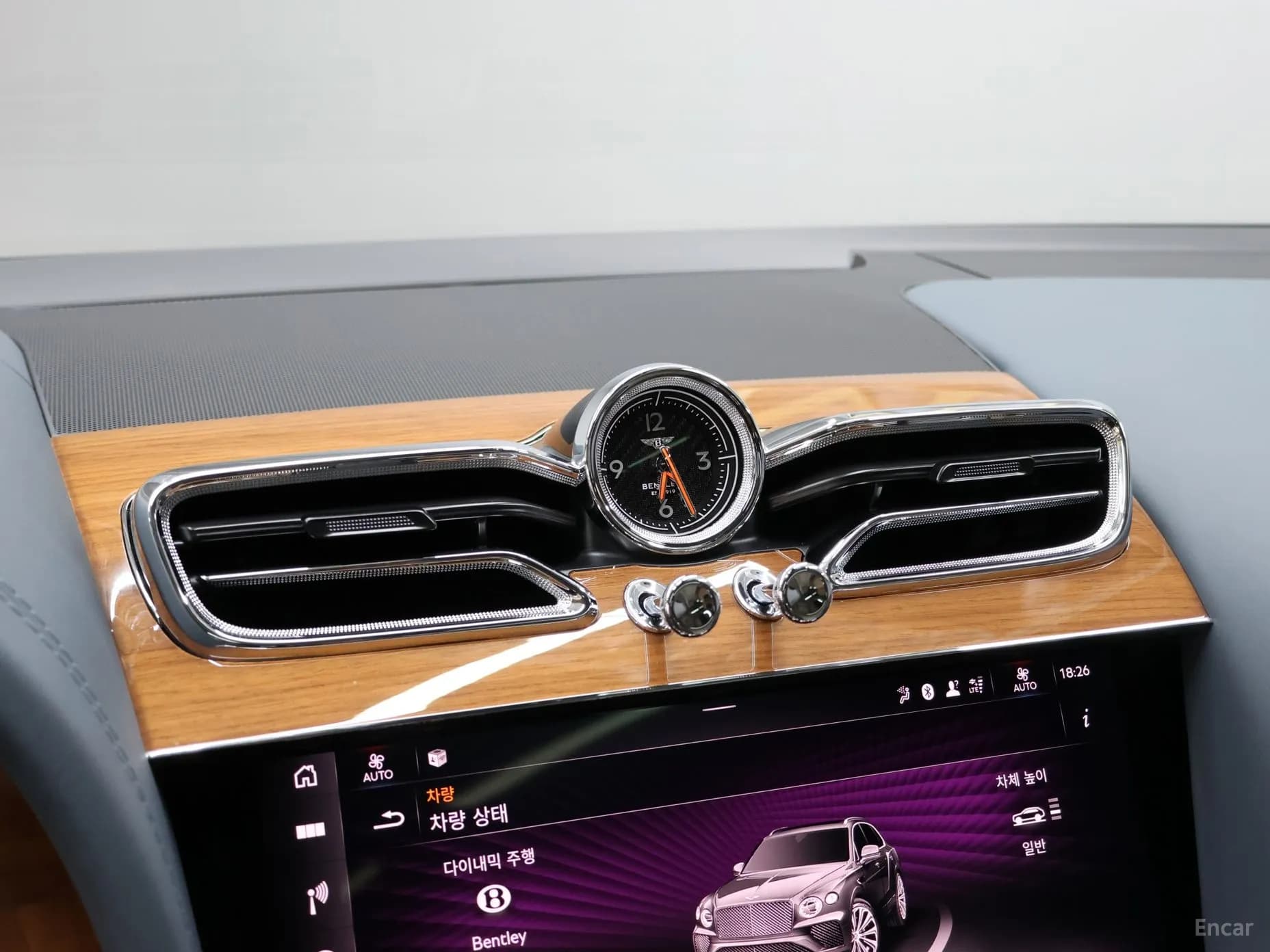 Bentayga