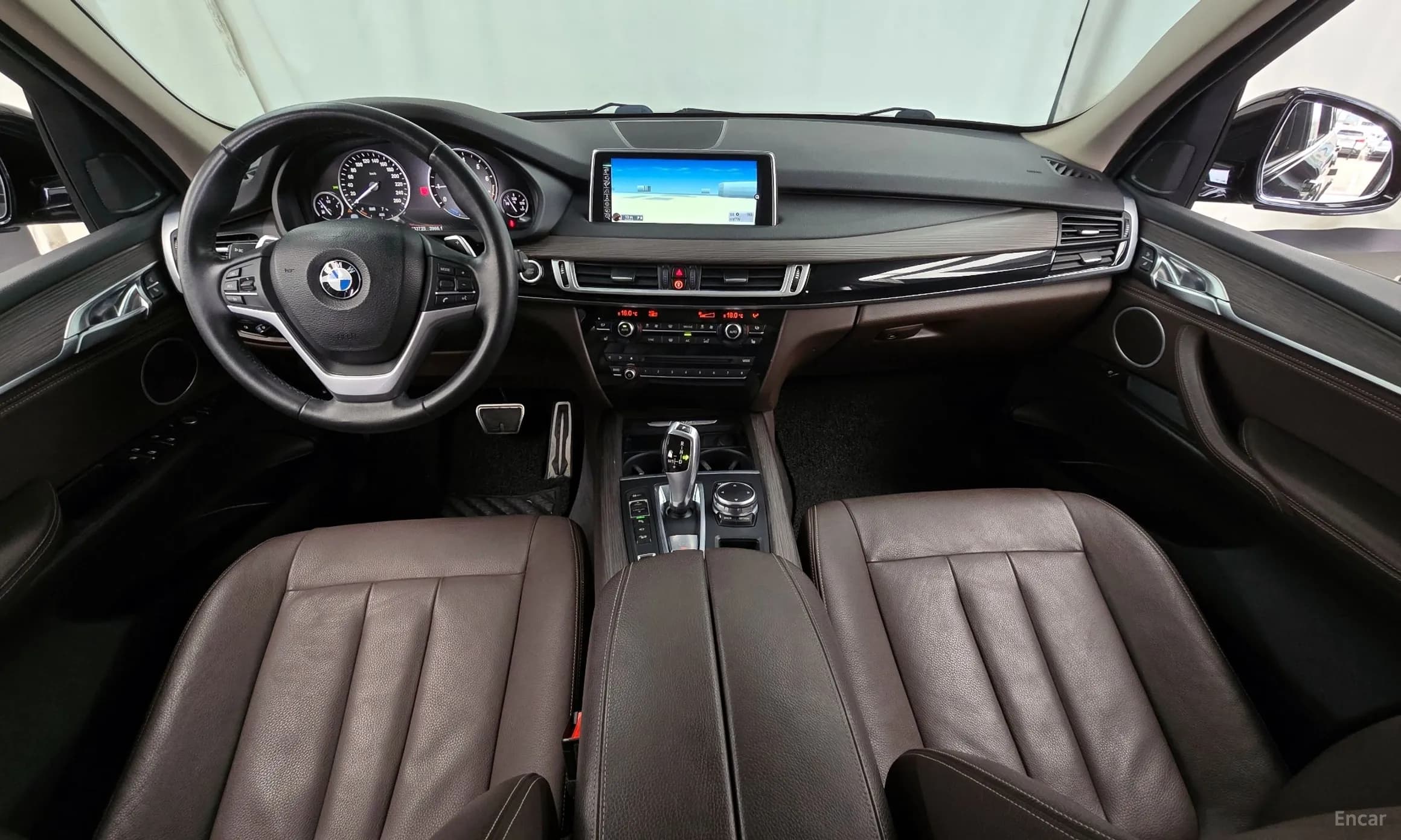 X5 (F15)