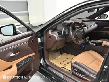 ES300h 7th Generation