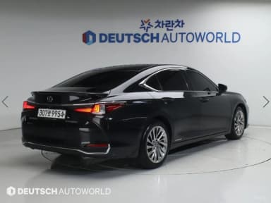 ES300h 7th Generation