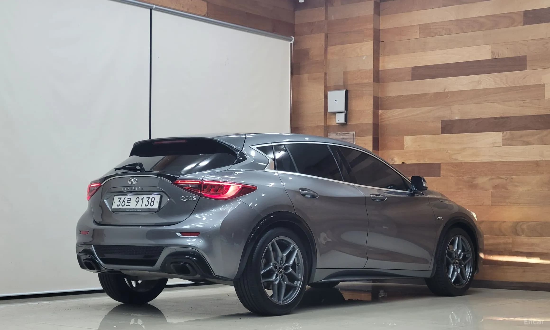 Q30