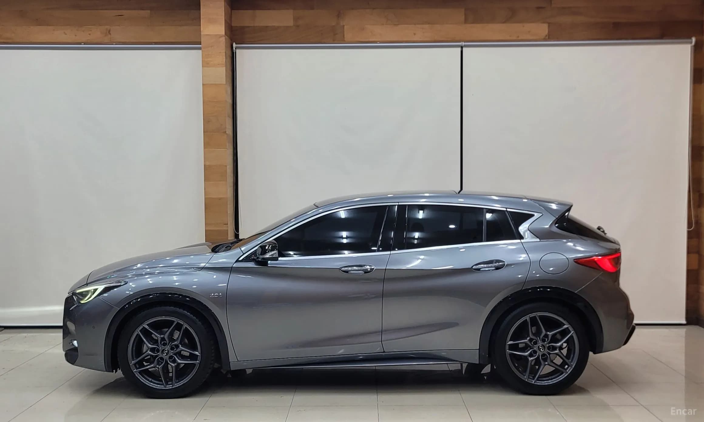 Q30