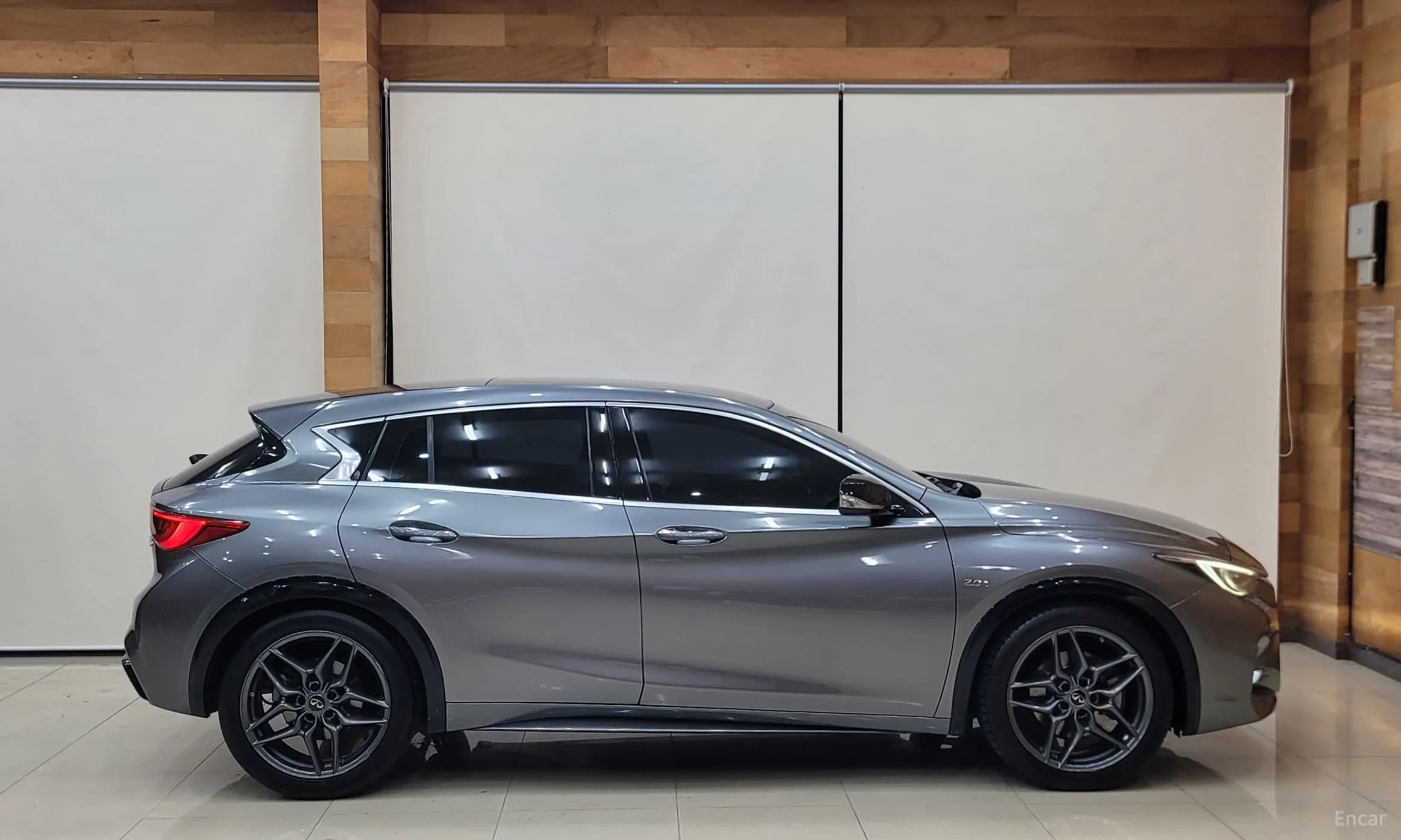 Q30