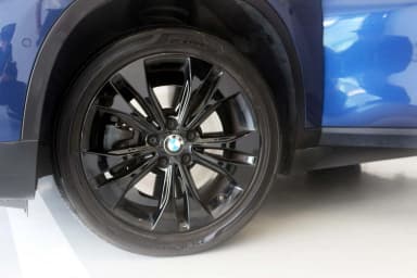 X1 (F48)