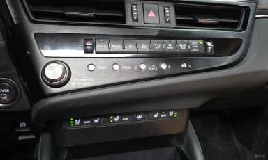 ES300h 7th Generation