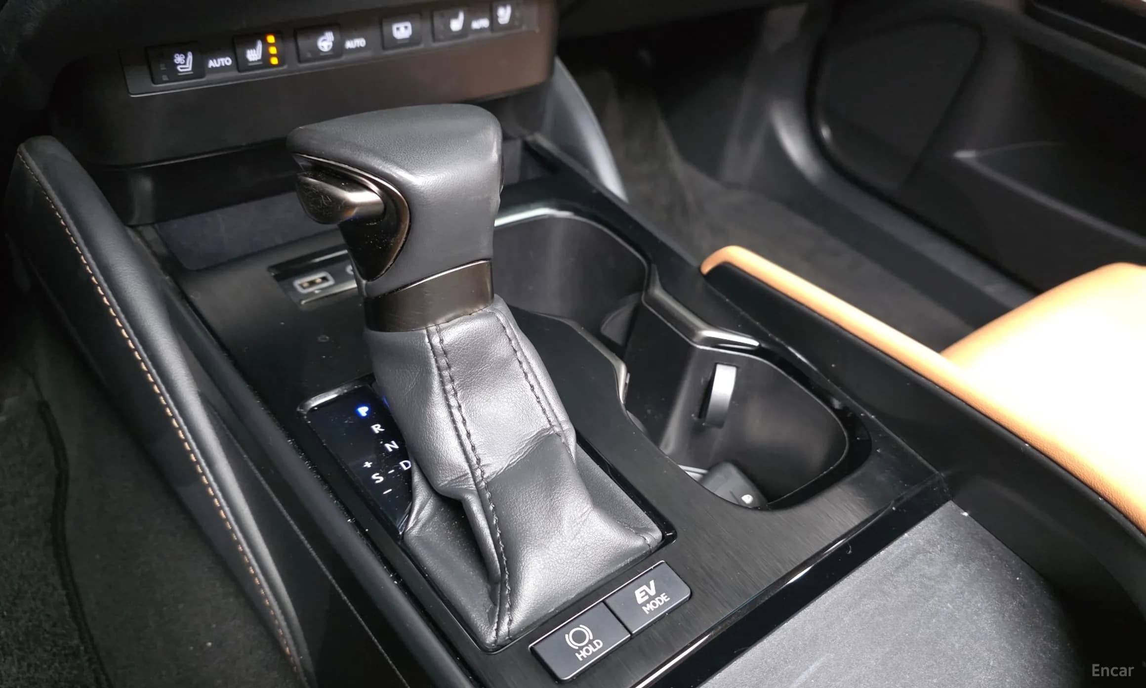 ES300h 7th Generation
