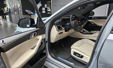 X6 (G06)