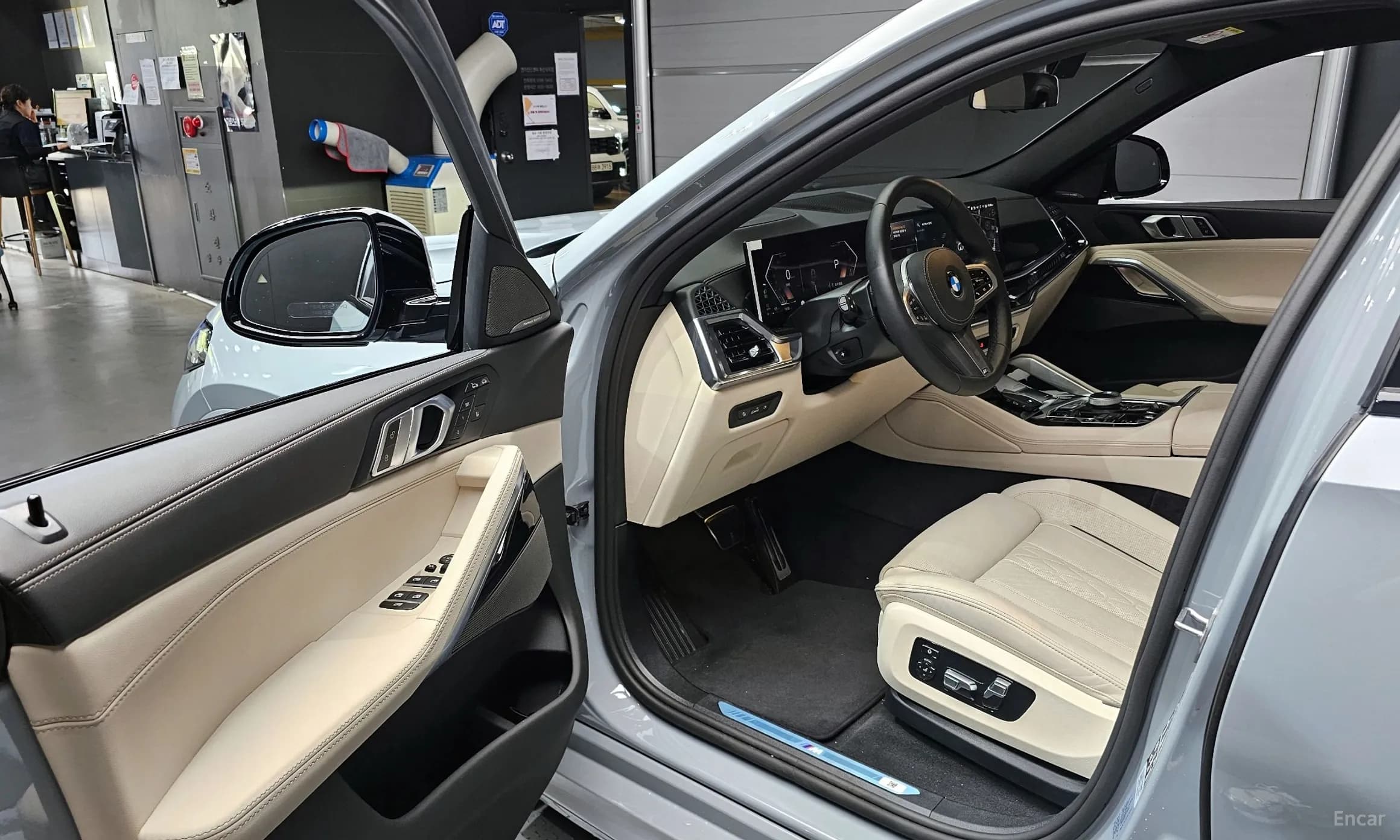 X6 (G06)