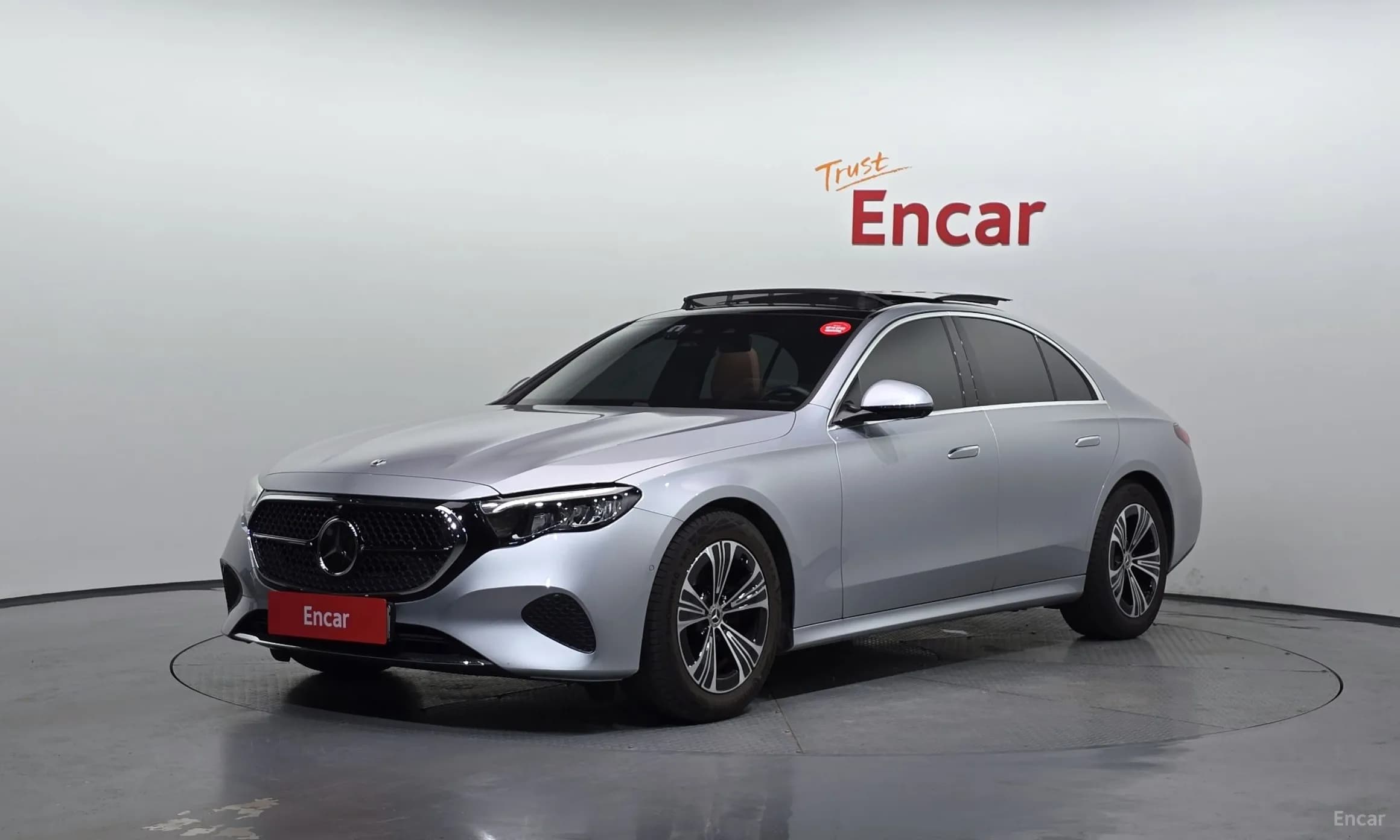 E-Class W214