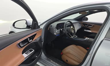 E-Class W214