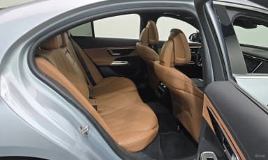 E-Class W214